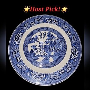 🌟HP!🌟 Vintage Blue Willow Plates (2)